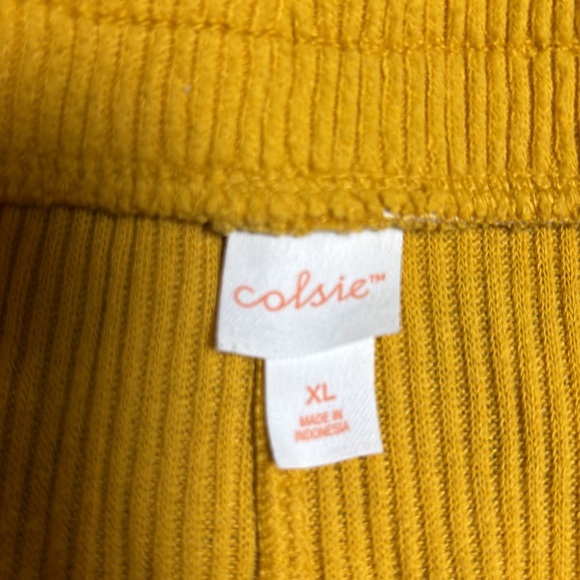 Colsie XL Women’s Yellow Casual Drawstring Ribbed Lounge Shorts - Picture 3 of 8